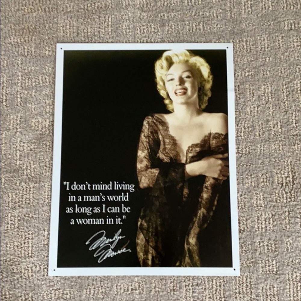 Vintage Marilyn Monroe Metal Postsr